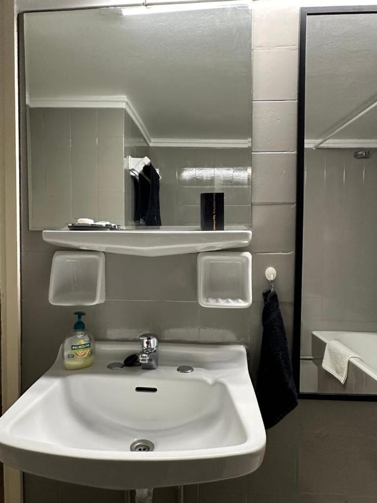 Renovated Cozy Apartment Near To Acropolis Athens Luaran gambar